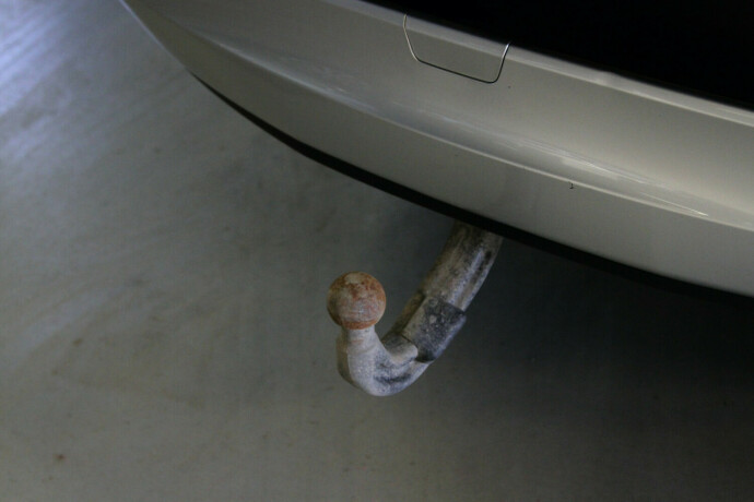 land-rover-discovery-diesel-2018-big-36