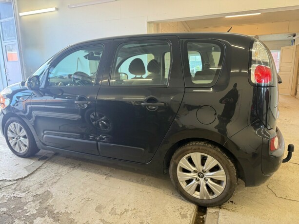 citroen-c3-picasso-diesel-2009-big-1