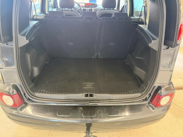 citroen-c3-picasso-diesel-2009-big-18