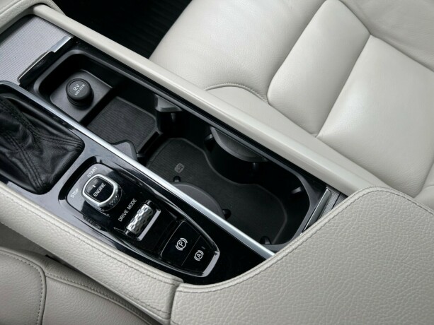 volvo-v90-diesel-2017-big-18