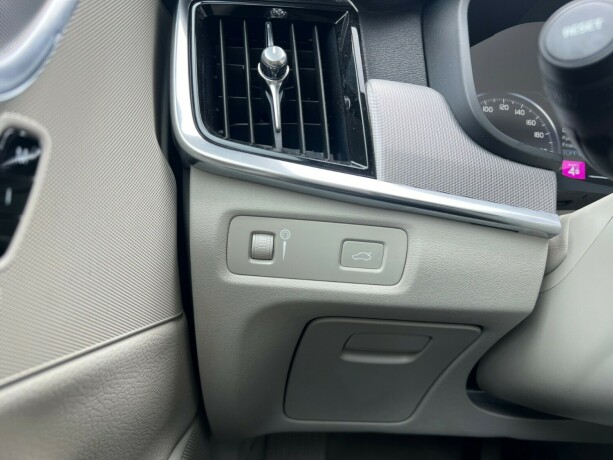 volvo-v90-diesel-2017-big-37