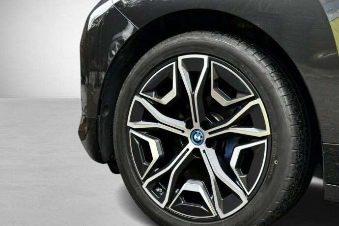 bmw-ix-elektrisitet-2022-big-6