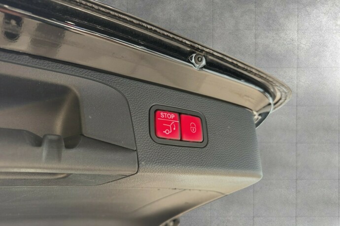 mercedes-benz-glc-elektrisitetbensin-2018-big-26