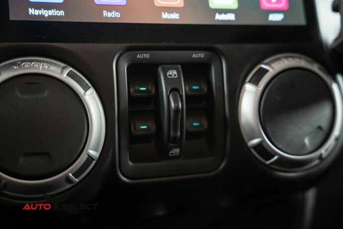 jeep-wrangler-diesel-2013-big-29