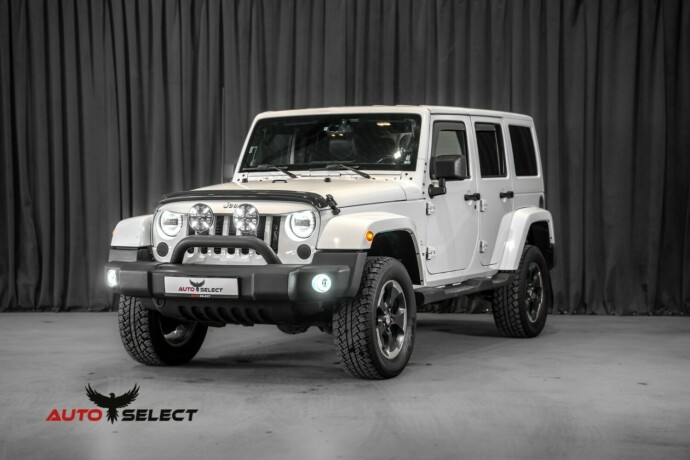 jeep-wrangler-diesel-2013-big-5