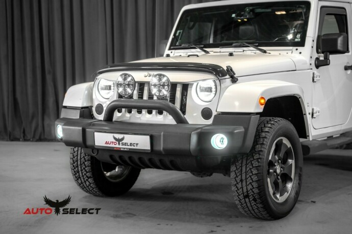 jeep-wrangler-diesel-2013-big-6