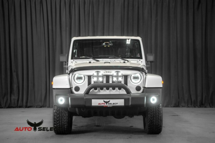 jeep-wrangler-diesel-2013-big-4