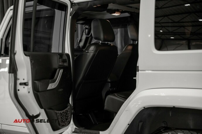 jeep-wrangler-diesel-2013-big-14