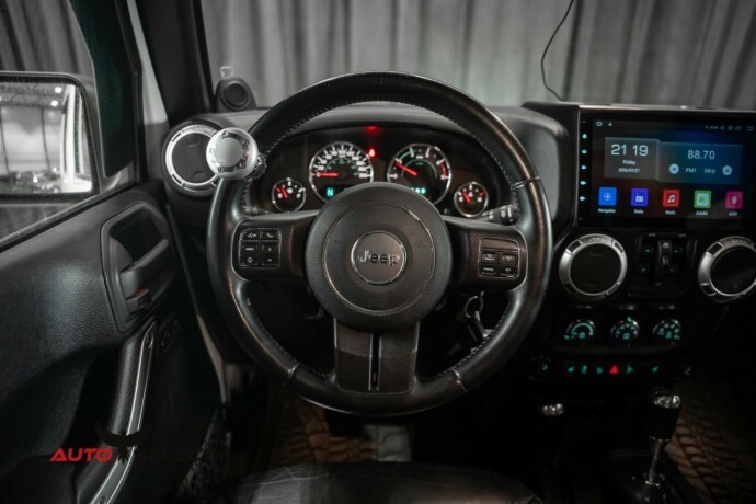 jeep-wrangler-diesel-2013-big-24