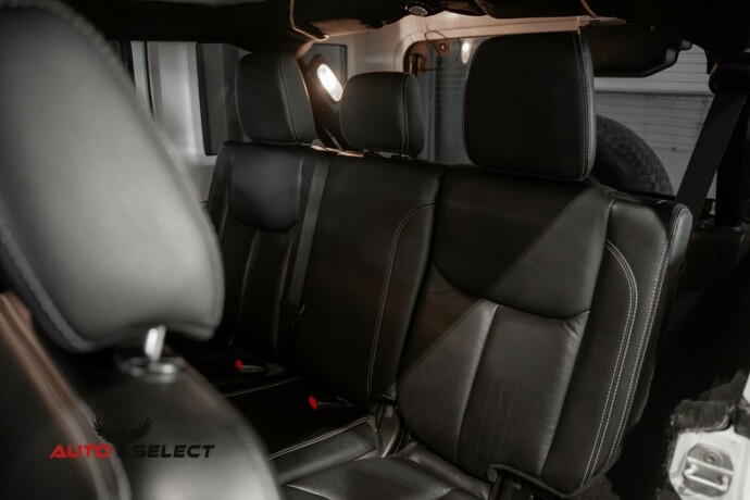 jeep-wrangler-diesel-2013-big-15