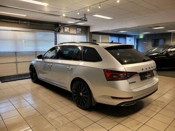 skoda-superb-elektrisitetbensin-2020-big-6