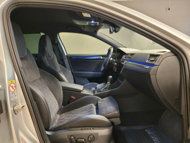 skoda-superb-elektrisitetbensin-2020-big-12