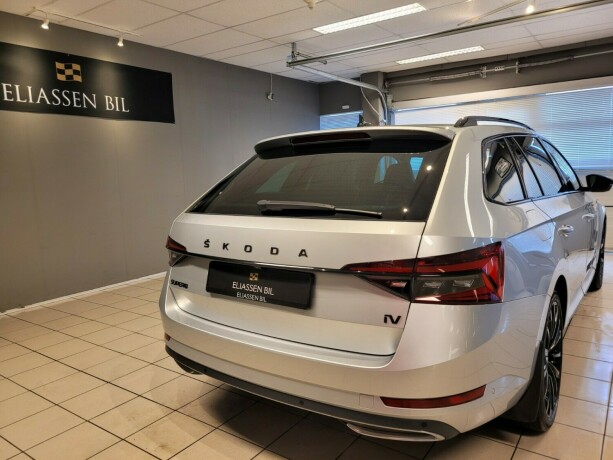 skoda-superb-elektrisitetbensin-2020-big-5