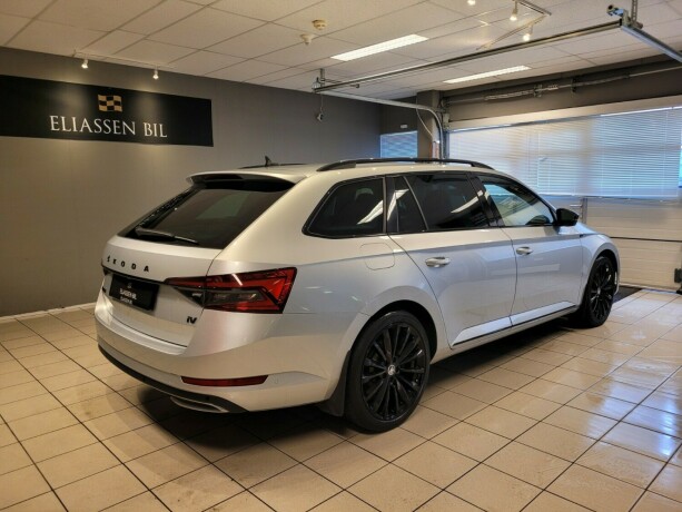 skoda-superb-elektrisitetbensin-2020-big-4