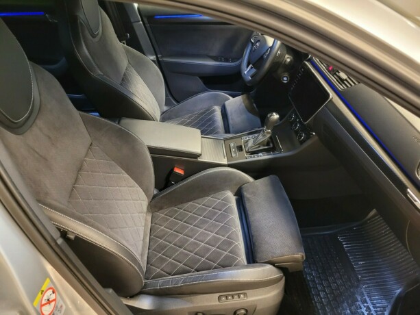 skoda-superb-elektrisitetbensin-2020-big-16