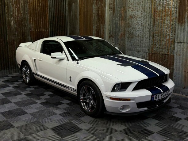 ford-mustang-bensin-2008-big-1