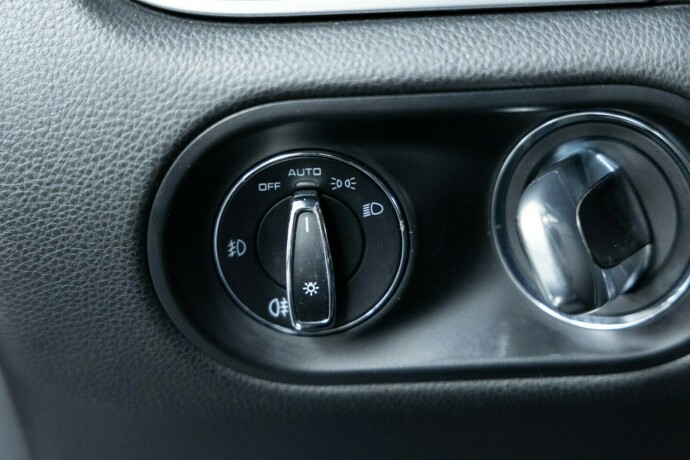 porsche-macan-bensin-2017-big-15