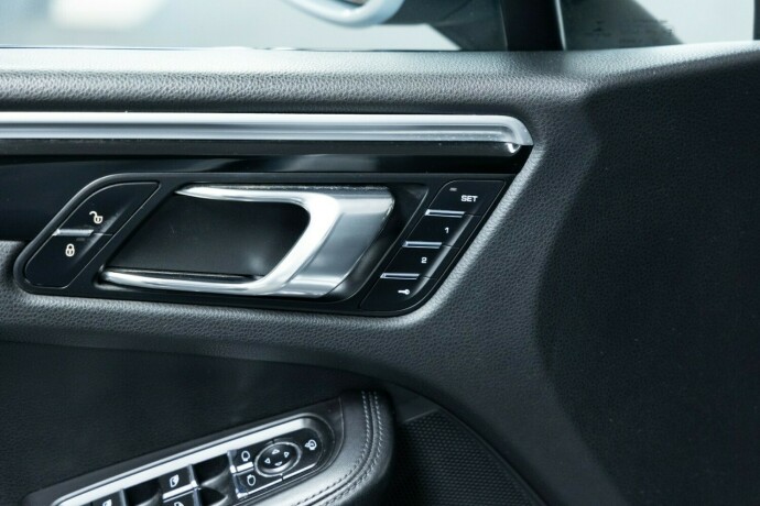 porsche-macan-bensin-2017-big-7