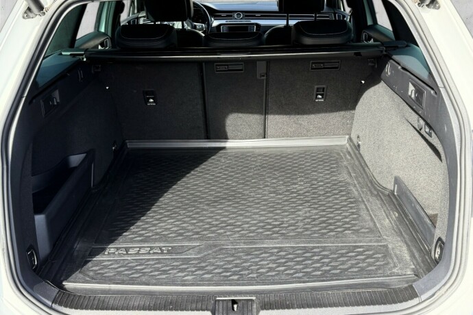 volkswagen-passat-diesel-2016-big-16