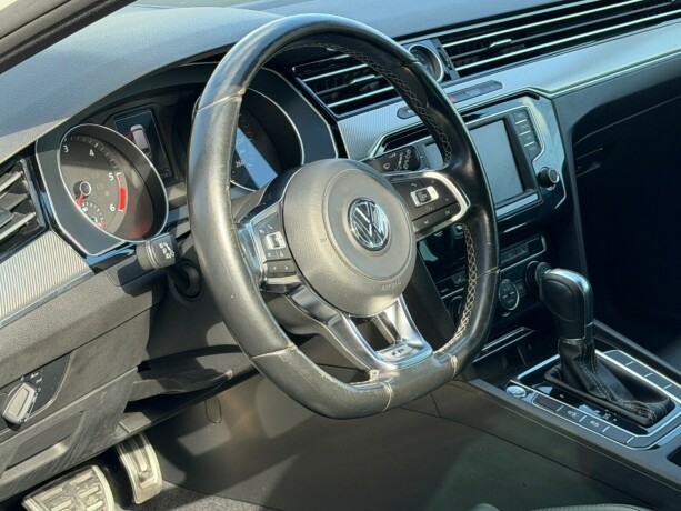 volkswagen-passat-diesel-2016-big-5