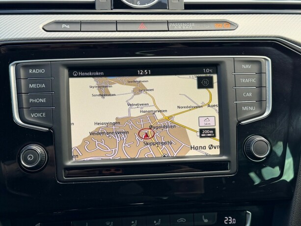 volkswagen-passat-diesel-2016-big-8