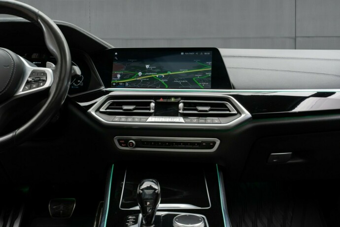 bmw-x5-elektrisitetbensin-2020-big-10