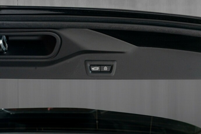 bmw-x5-elektrisitetbensin-2020-big-46