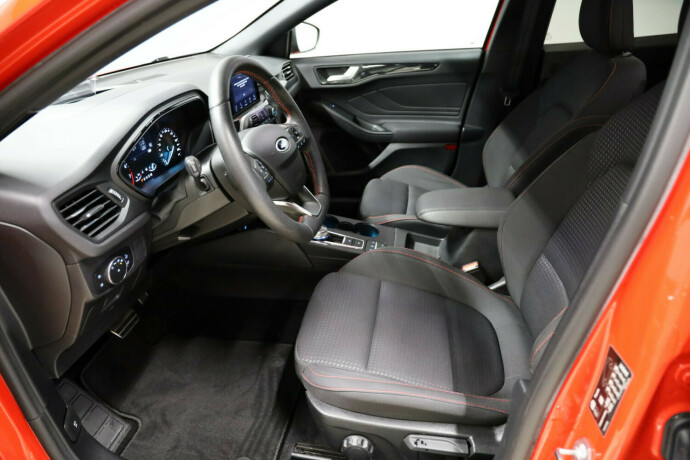 ford-focus-bensin-2019-big-7