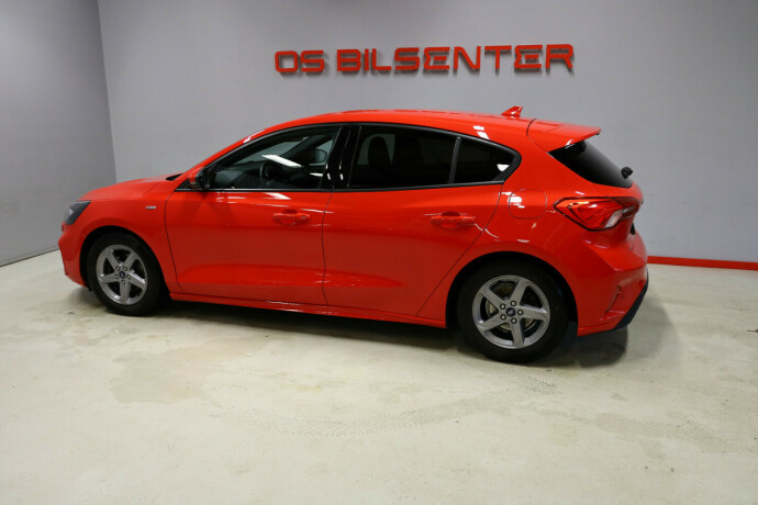 ford-focus-bensin-2019-big-5