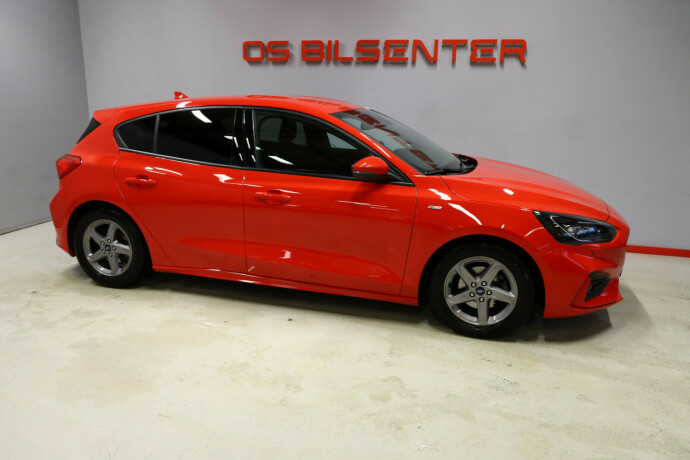 ford-focus-bensin-2019-big-2