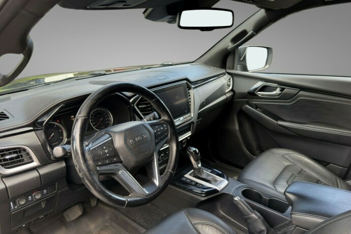 isuzu-d-max-diesel-2023-big-10