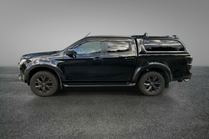 isuzu-d-max-diesel-2023-big-7