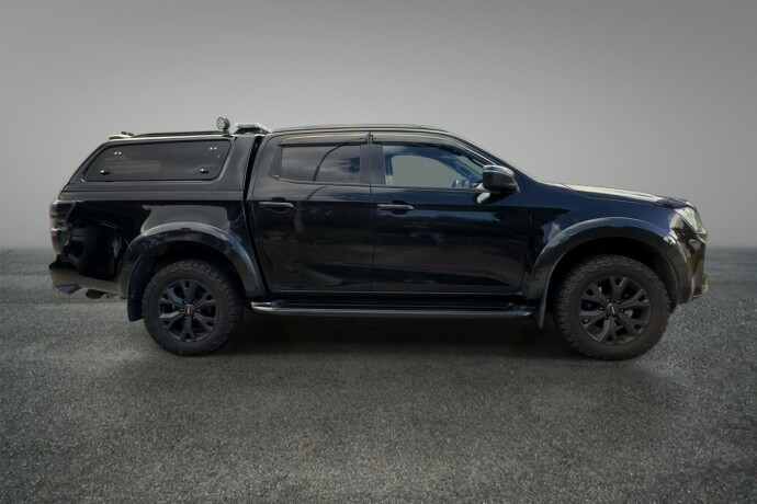 isuzu-d-max-diesel-2023-big-3