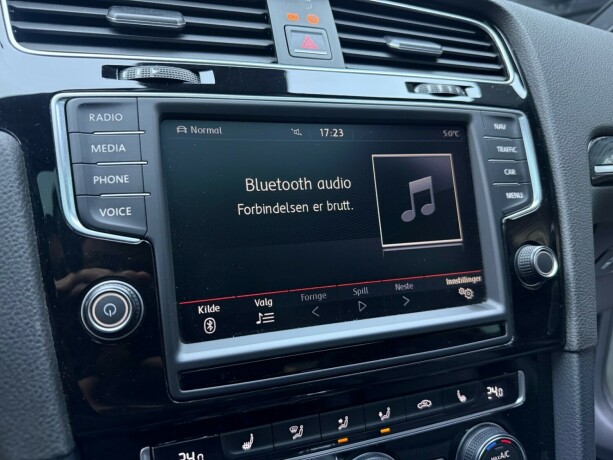 volkswagen-golf-bensin-2016-big-20