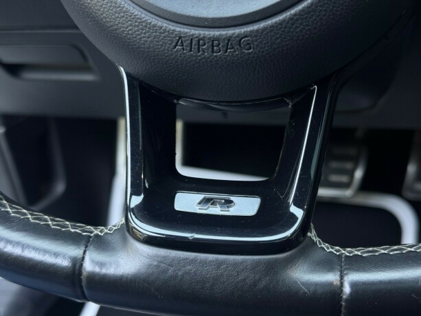 volkswagen-golf-bensin-2016-big-15