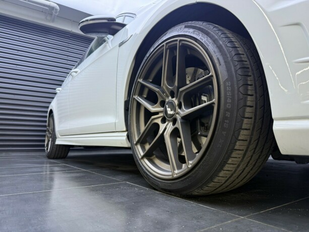 volkswagen-golf-bensin-2016-big-8