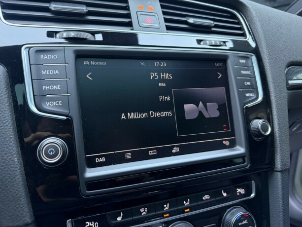 volkswagen-golf-bensin-2016-big-22