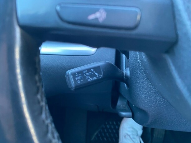 volkswagen-sharan-diesel-2011-big-22