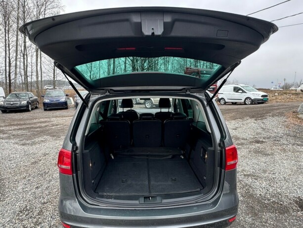 volkswagen-sharan-diesel-2011-big-13