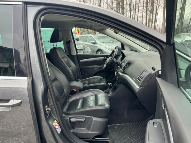 volkswagen-sharan-diesel-2011-big-9