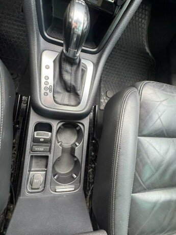 volkswagen-sharan-diesel-2011-big-30