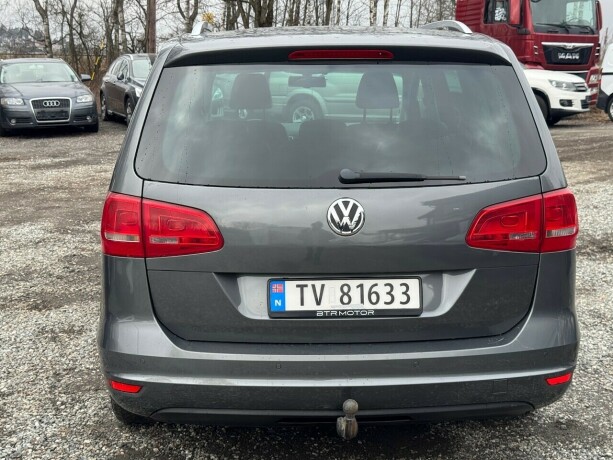 volkswagen-sharan-diesel-2011-big-5