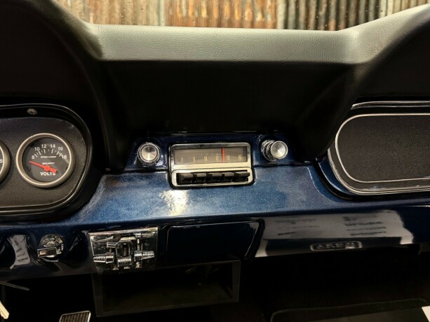 ford-mustang-bensin-1966-big-28