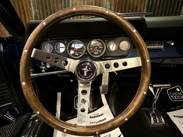 ford-mustang-bensin-1966-big-24