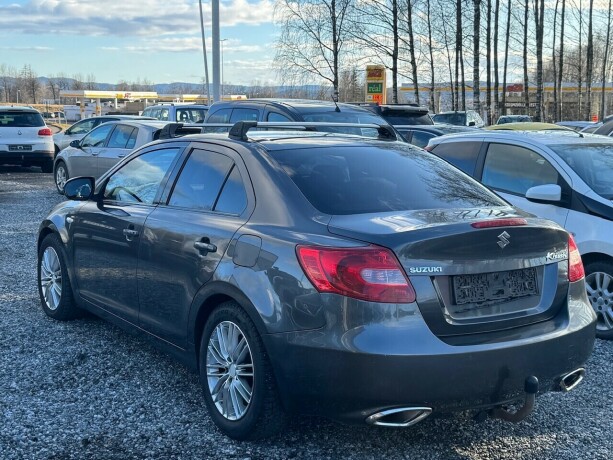 suzuki-kizashi-bensin-2013-big-4