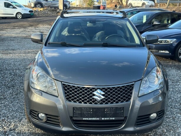 suzuki-kizashi-bensin-2013-big-1