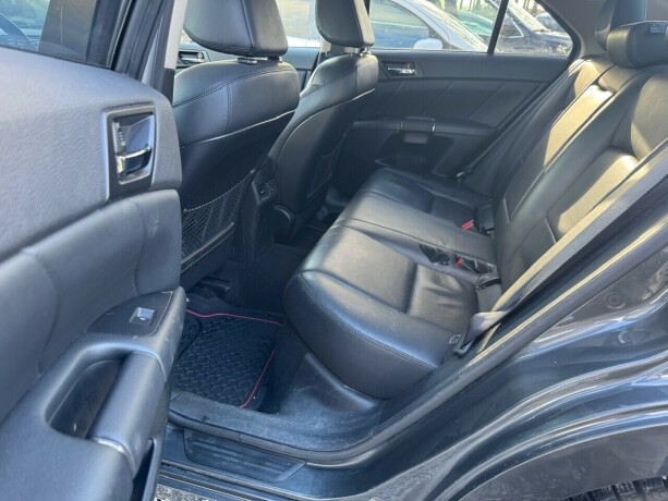 suzuki-kizashi-bensin-2013-big-9