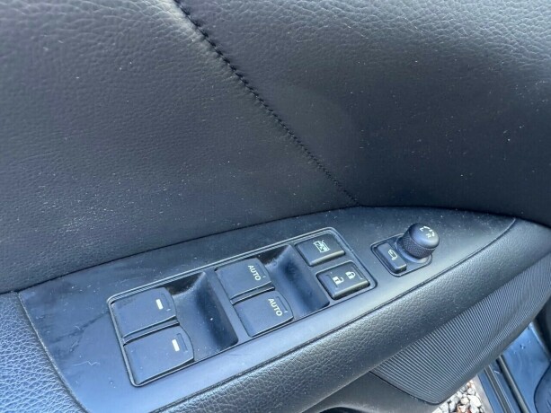 suzuki-kizashi-bensin-2013-big-15