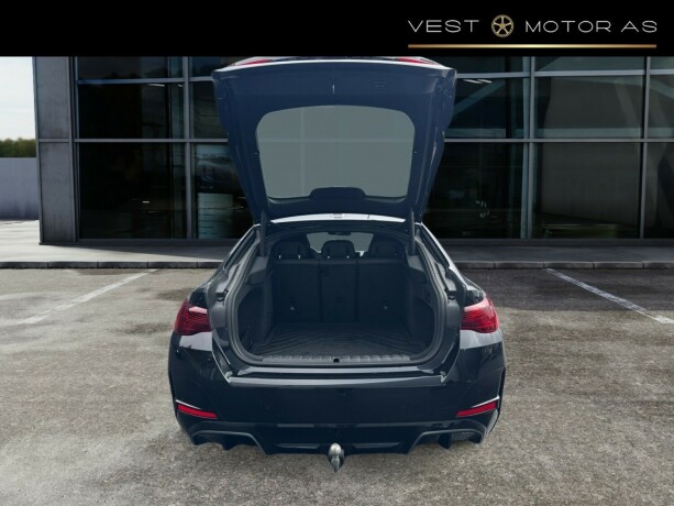 bmw-i4-elektrisitet-2025-big-23