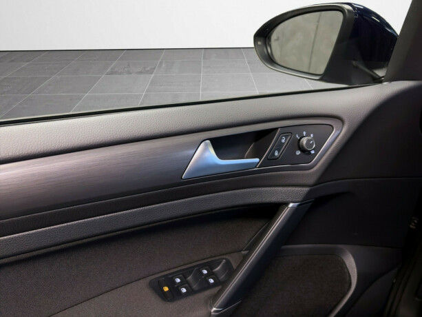 volkswagen-golf-elektrisitet-2019-big-9